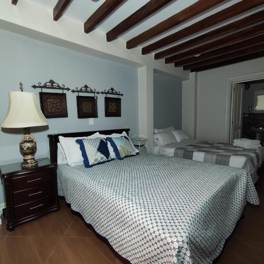 Los Andes Hostal Филандиа Екстериор снимка